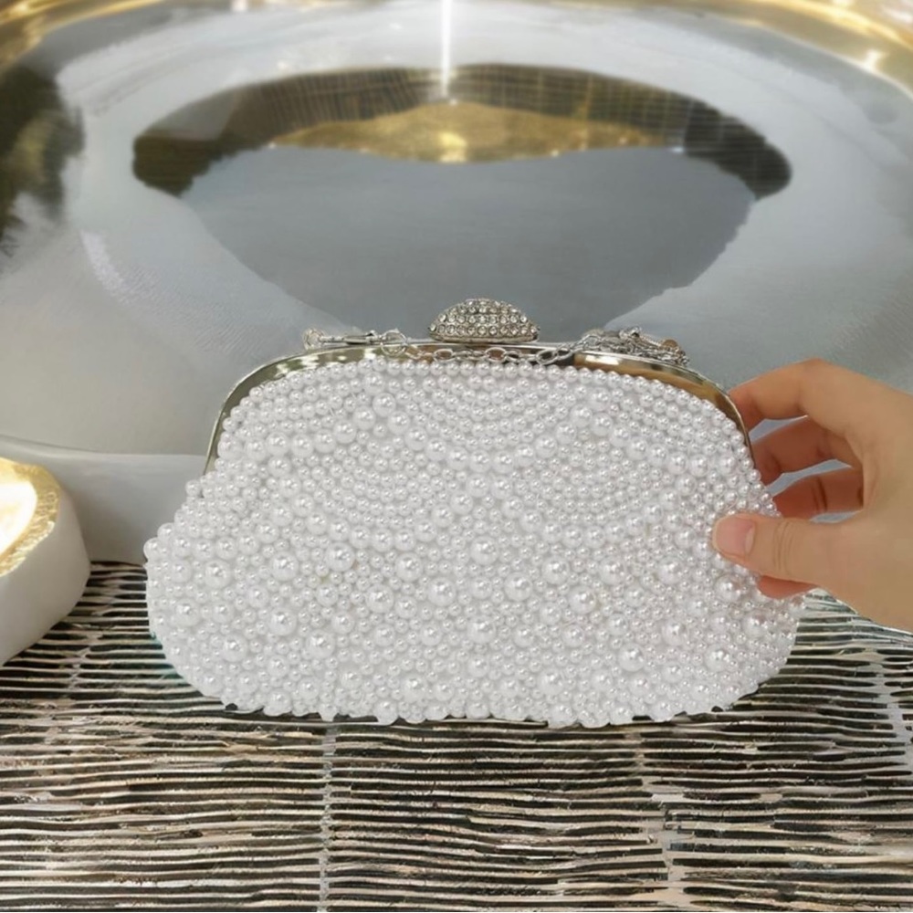 NWT Pearl Bridal Clutch! - Picture 10 of 10